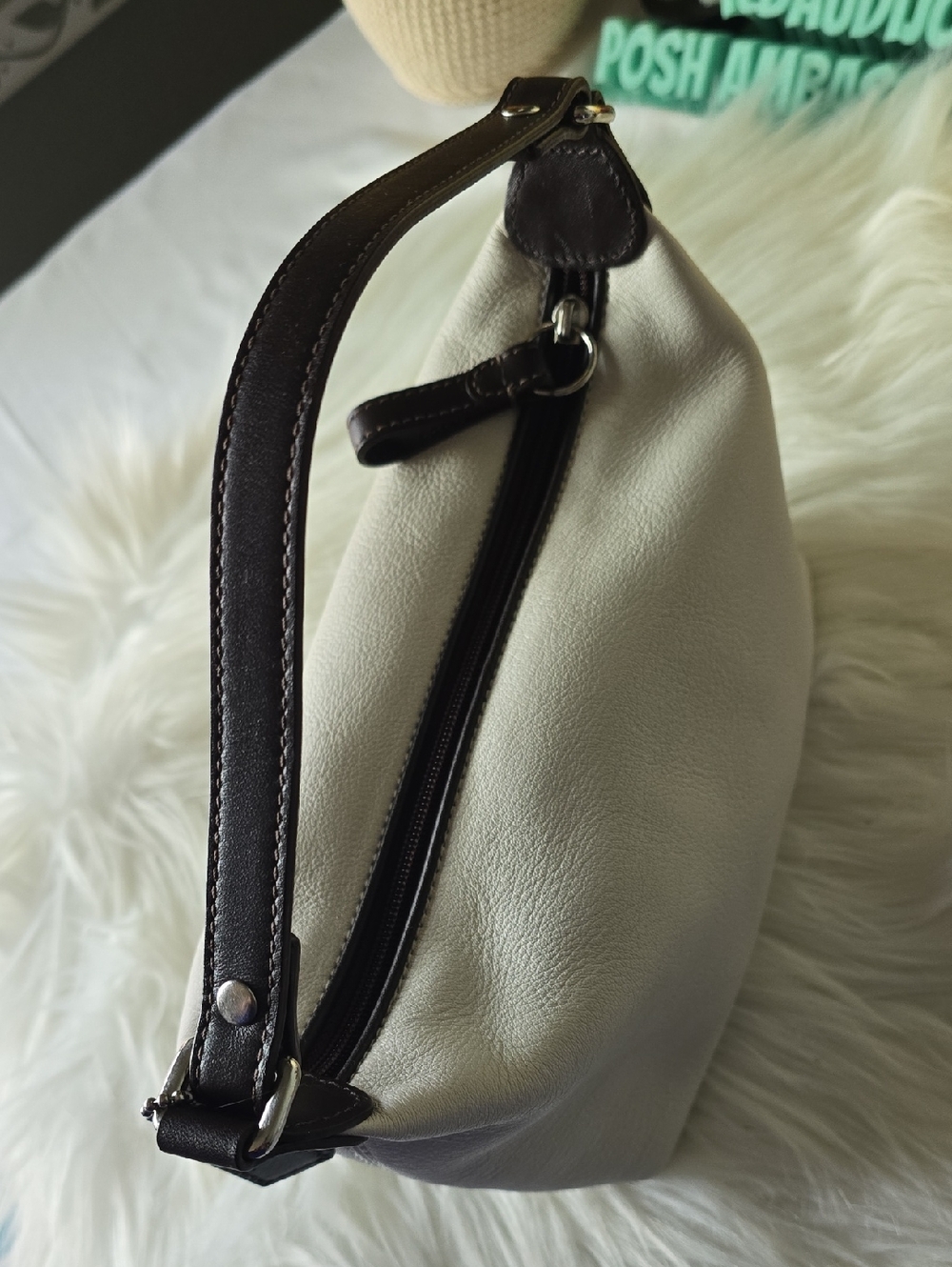 Coach EUC Mini Leather Cream Shoulder Bag With Hangtag - Picture 11 of 14